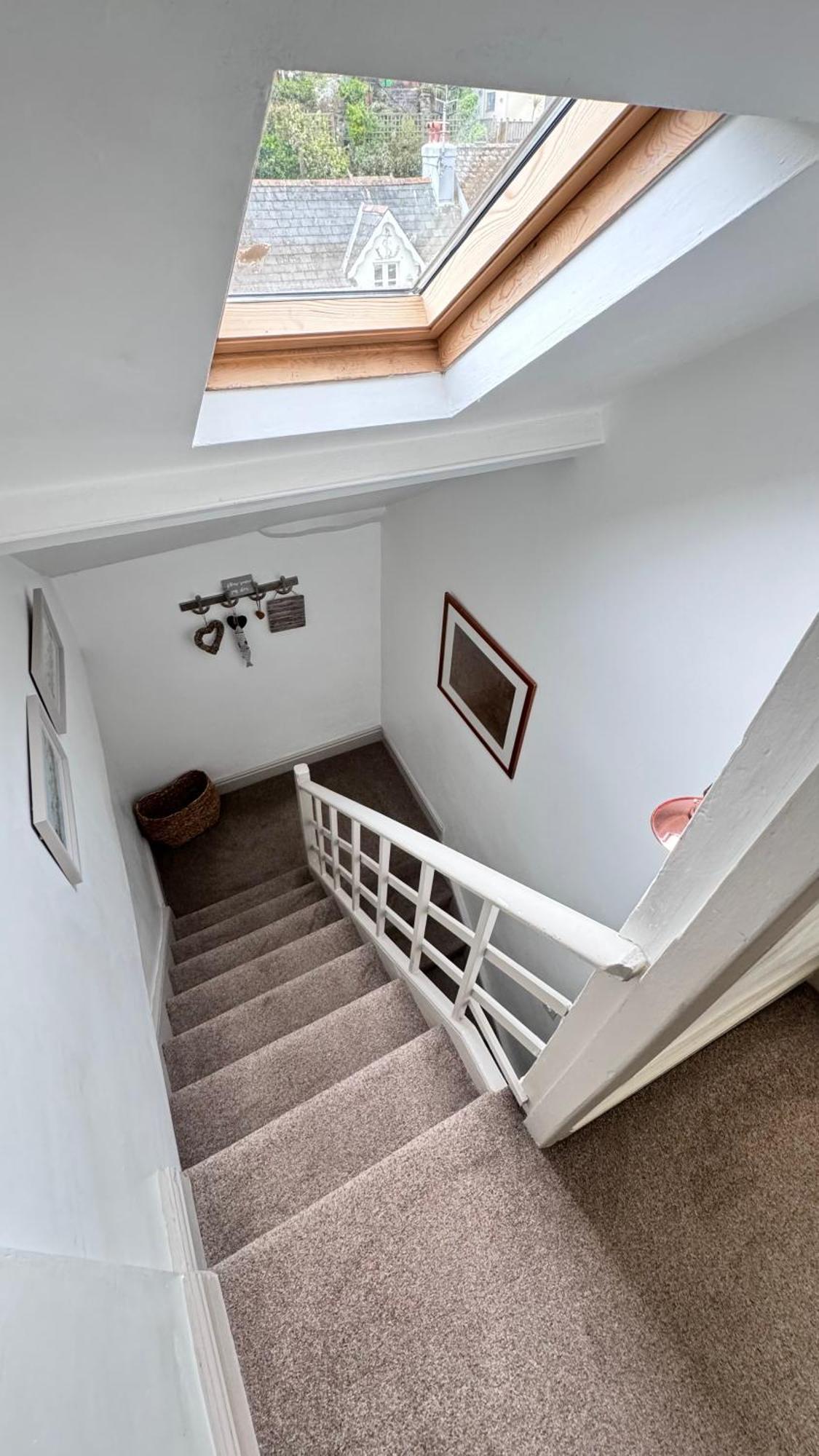 Nancie'S Place - Dartmouth Town Center With Private Parking - A Traditional Georgian Private Duplex Apartment - Beautifully Refurbished - Two Bedrooms, Bathroom, Kitchen And Lounge Diner Bagian luar foto